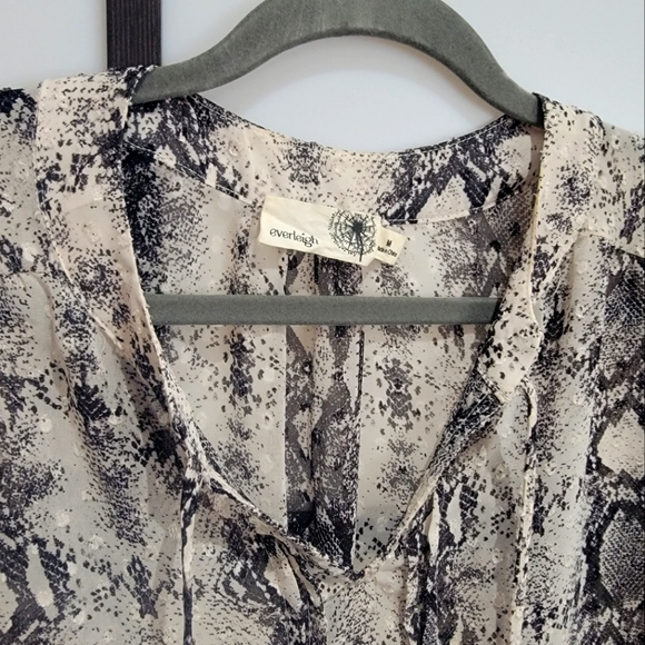 Everliegh Snake Print Sheer Blouse Size M - Picture 2 of 4